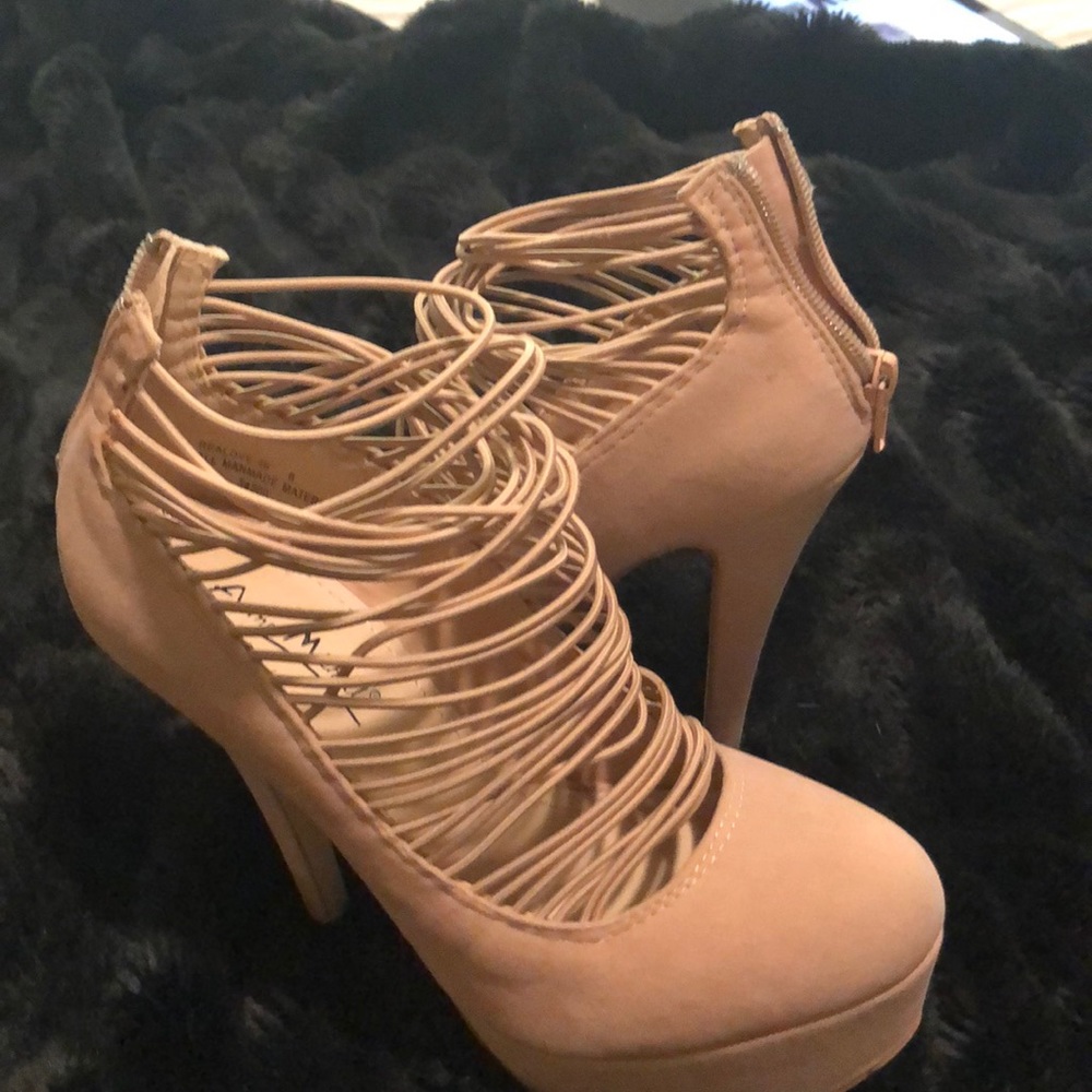 Shoes - Picture 2 of 2